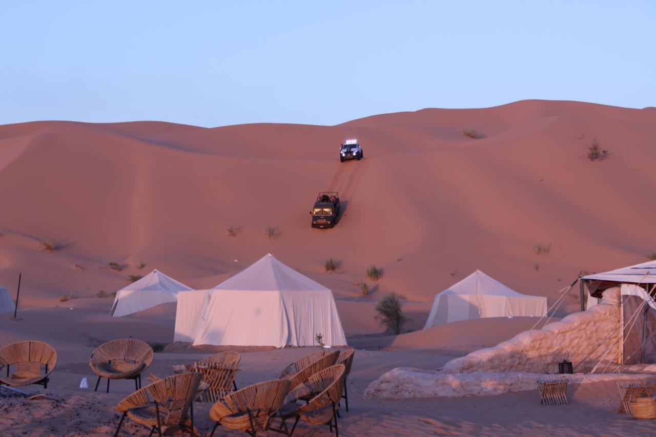 מלון דוז Camp Mars מראה חיצוני תמונה